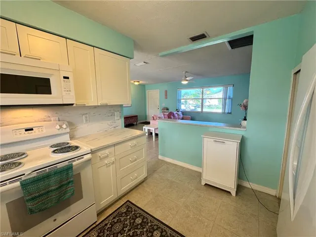 1027 Se 17th Ave, Cape Coral, Florida 33990