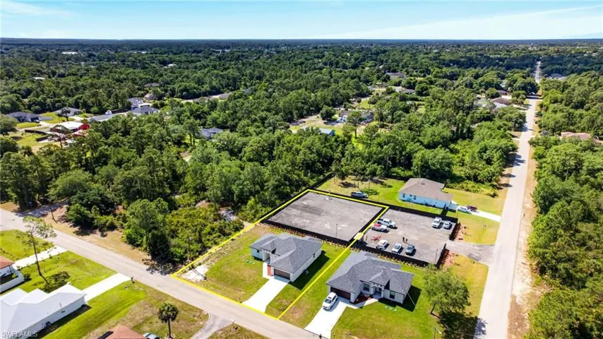 1402 E 7th  ST, Lehigh Acres, FL 33972