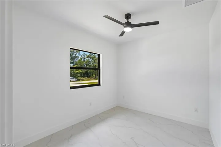 845-847  Meadow  RD, Lehigh Acres, FL 33973