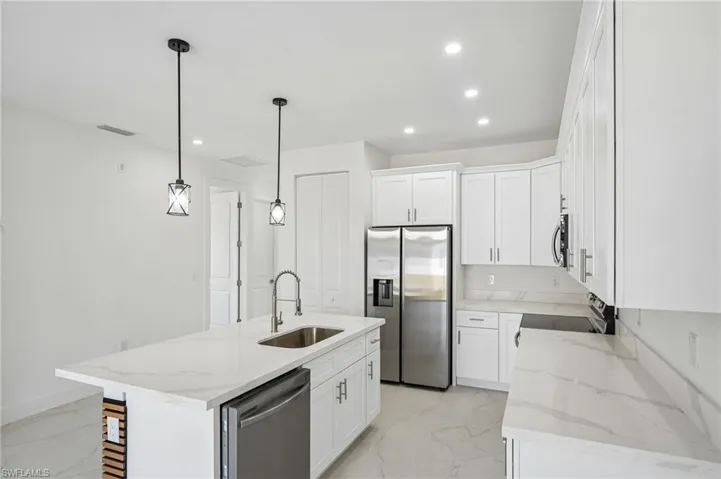 845-847  Meadow  RD, Lehigh Acres, FL 33973