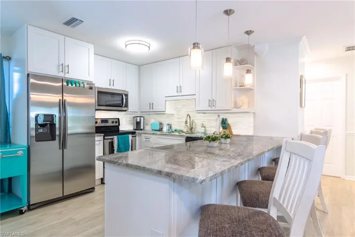 28 Constitution Dr, Naples, Florida 34112