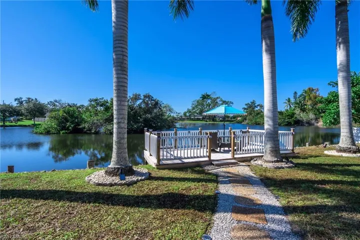 28 Constitution Dr, Naples, Florida 34112