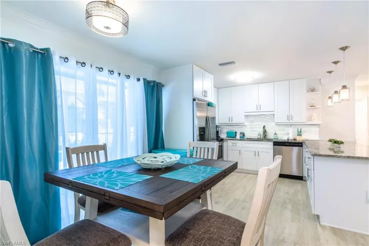 28 Constitution Dr, Naples, Florida 34112