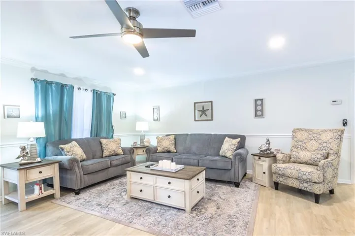 28 Constitution Dr, Naples, Florida 34112