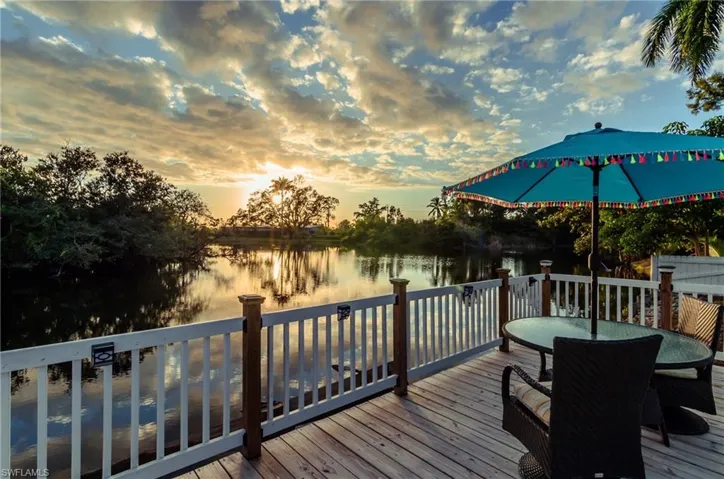 28 Constitution Dr, Naples, Florida 34112