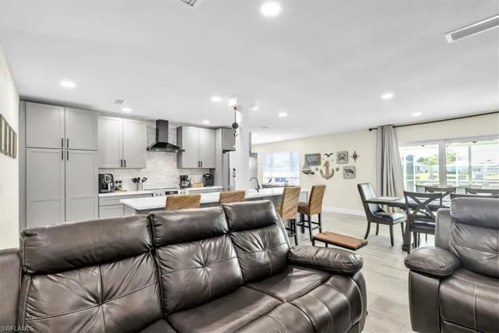 441 Tarpon Blvd Nw, Port Charlotte, Florida 33952