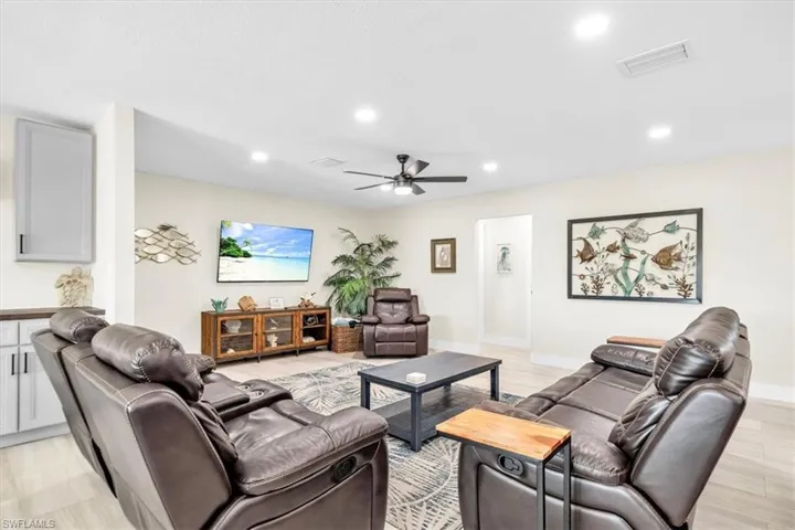 441 Tarpon Blvd Nw, Port Charlotte, Florida 33952