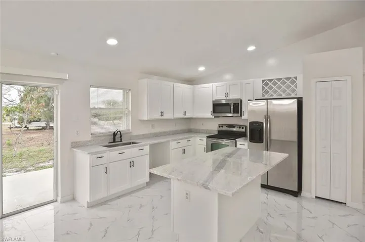530 Peerless Cir, Lehigh Acres, Florida 33974