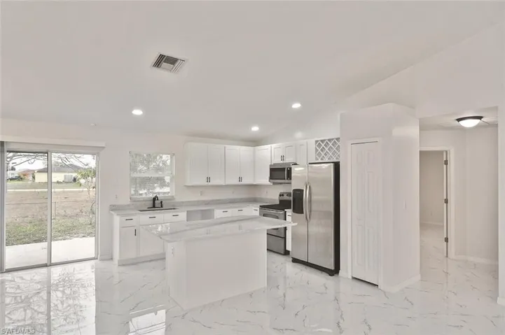 530 Peerless Cir, Lehigh Acres, Florida 33974