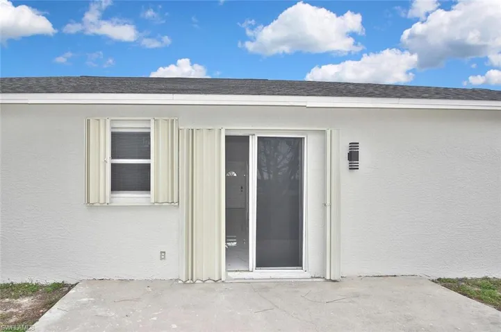 530 Peerless Cir, Lehigh Acres, Florida 33974
