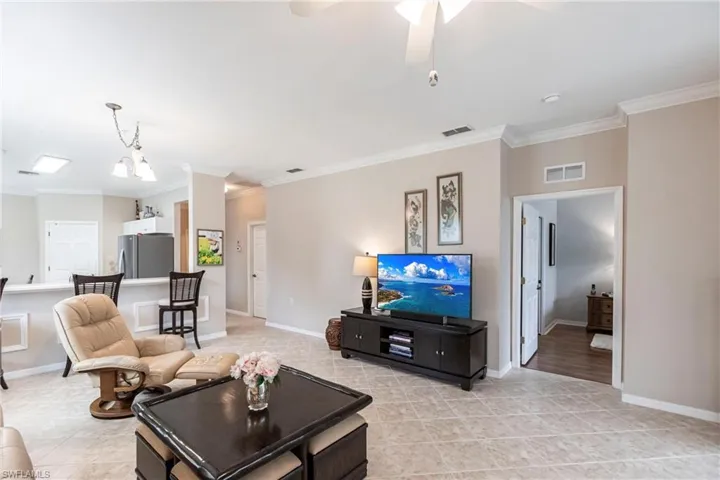 19451  Cromwell  CT, Fort Myers, FL 33912