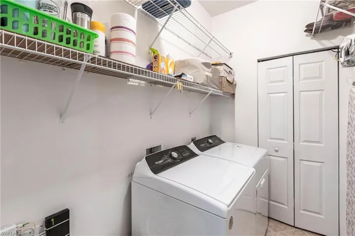 19451  Cromwell  CT, Fort Myers, FL 33912