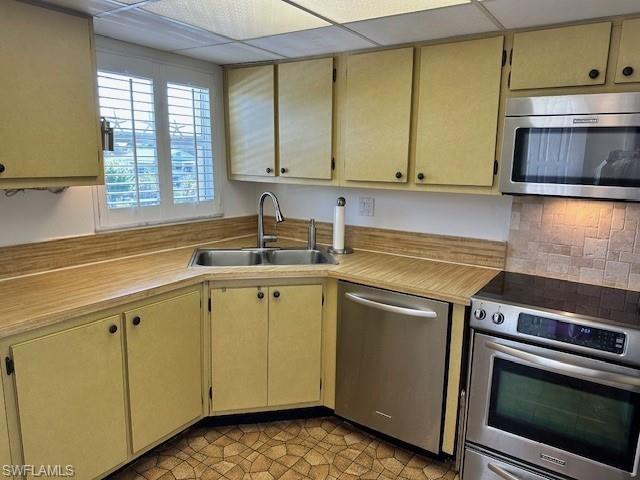 45 High Point CIR S # 309, NAPLES FL 34103
