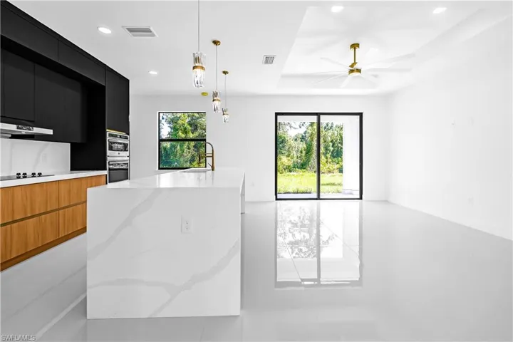 1030 Hunter St E, Lehigh Acres, Florida 33974