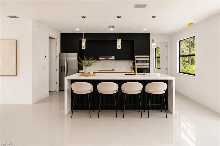 1030 Hunter St E, Lehigh Acres, Florida 33974