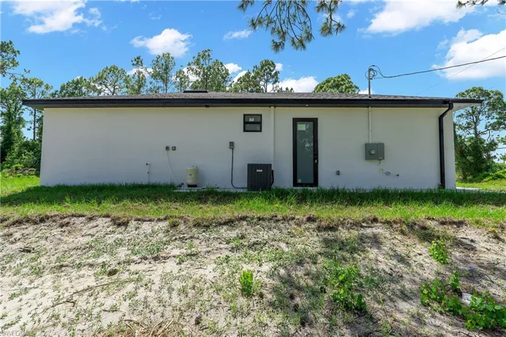 1030 Hunter St E, Lehigh Acres, Florida 33974