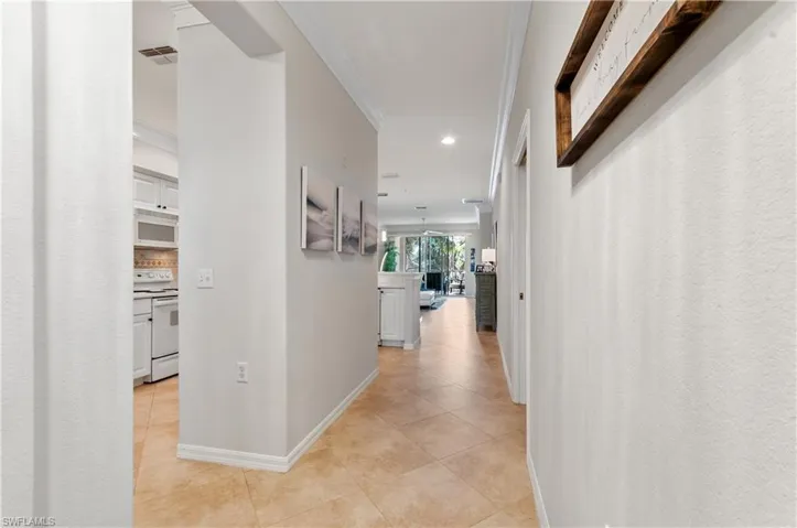 4844  Hampshire  CT, Naples, FL 34112