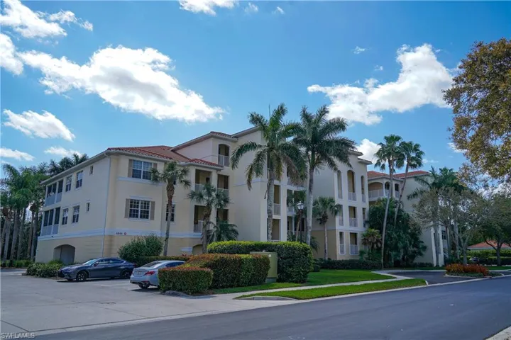 4844  Hampshire  CT, Naples, FL 34112