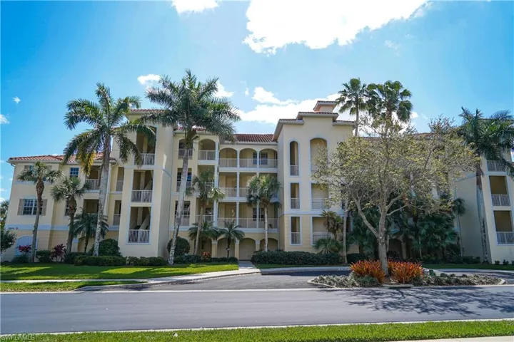 4844  Hampshire  CT, Naples, FL 34112