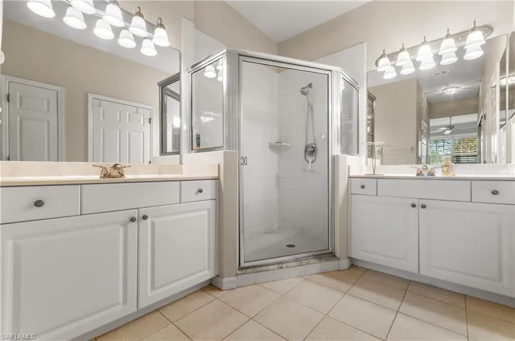 4844  Hampshire  CT, Naples, FL 34112