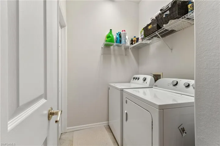 4844  Hampshire  CT, Naples, FL 34112