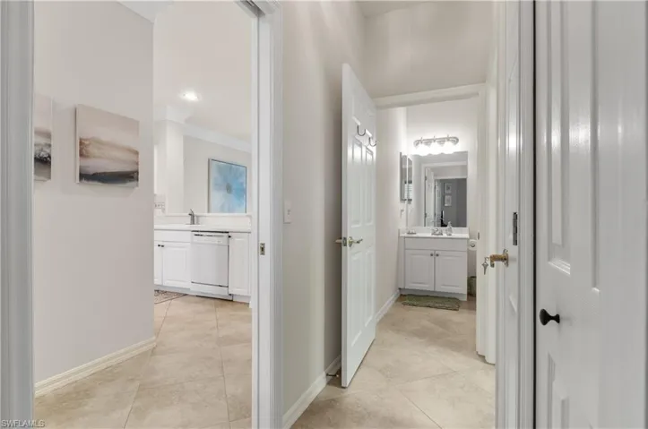 4844  Hampshire  CT, Naples, FL 34112
