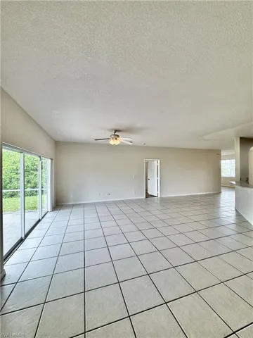 530 Kilgour Ave, Lehigh Acres, Florida 33974