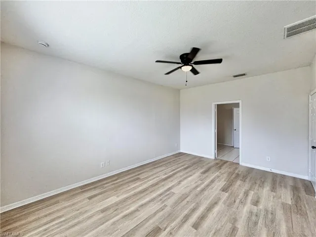 530 Kilgour Ave, Lehigh Acres, Florida 33974