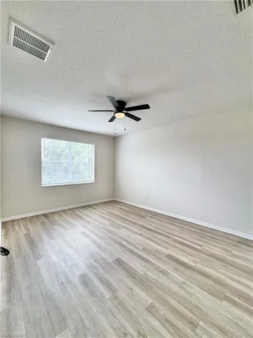 530 Kilgour Ave, Lehigh Acres, Florida 33974