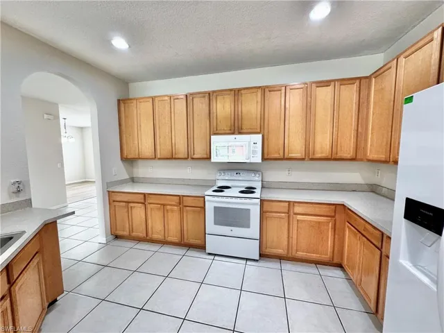530 Kilgour Ave, Lehigh Acres, Florida 33974