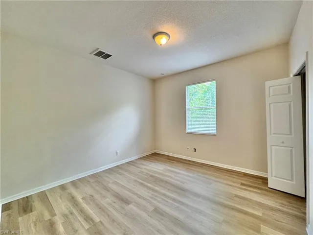 530 Kilgour Ave, Lehigh Acres, Florida 33974