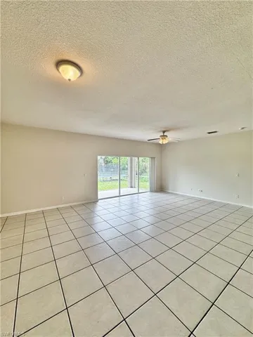 530 Kilgour Ave, Lehigh Acres, Florida 33974