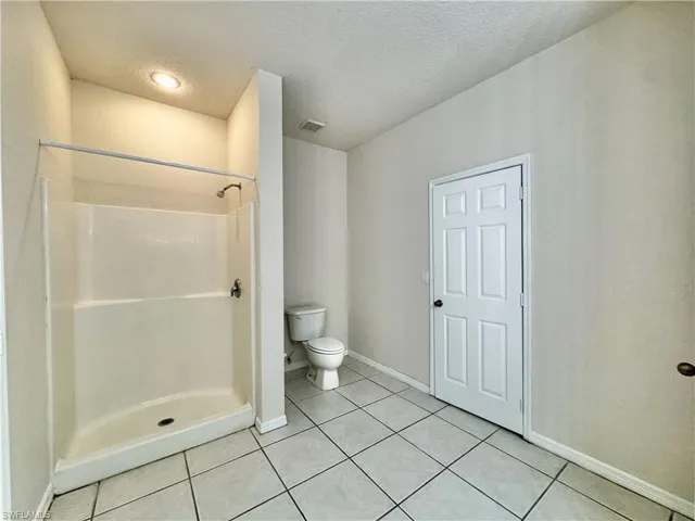 530 Kilgour Ave, Lehigh Acres, Florida 33974
