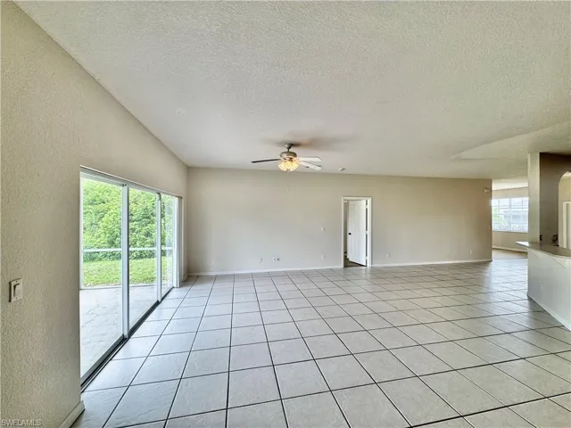 530 Kilgour Ave, Lehigh Acres, Florida 33974