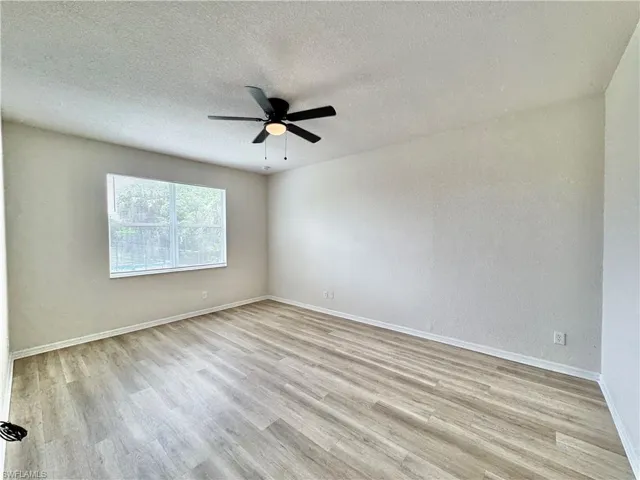 530 Kilgour Ave, Lehigh Acres, Florida 33974