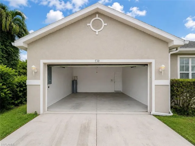 530 Kilgour Ave, Lehigh Acres, Florida 33974