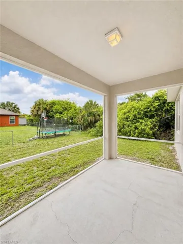 530 Kilgour Ave, Lehigh Acres, Florida 33974