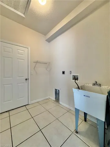 530 Kilgour Ave, Lehigh Acres, Florida 33974