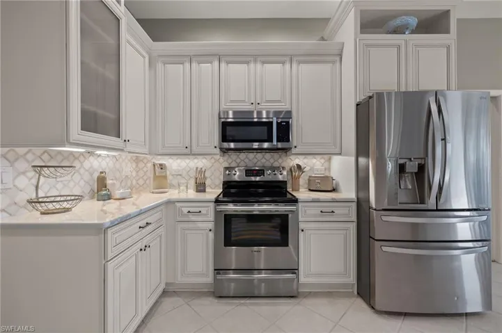 16322 Edgemont Dr, Fort Myers, Florida 33908