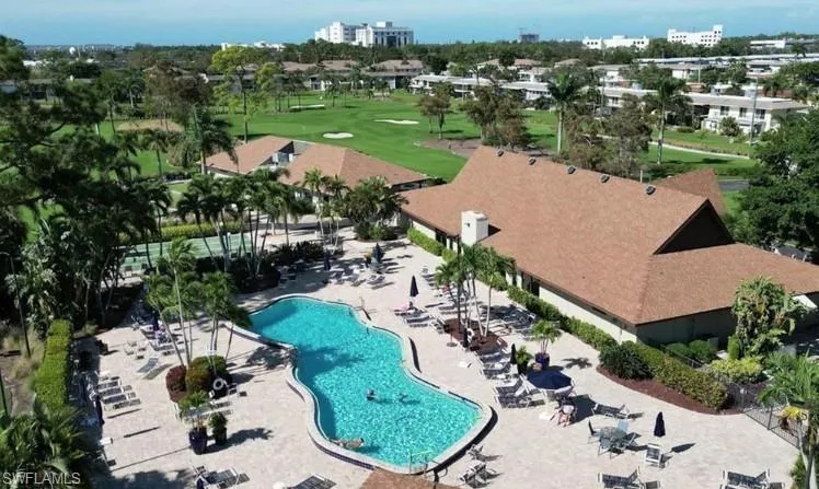 239  Palm  DR, Naples, FL 34112