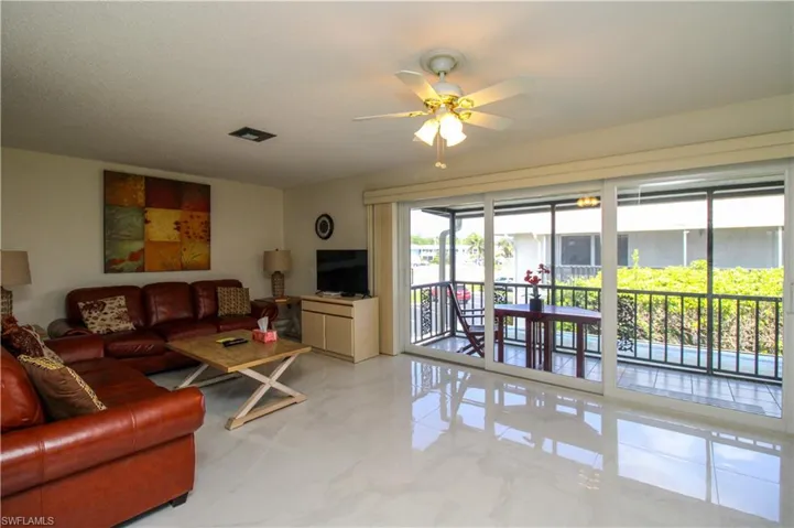 239  Palm  DR, Naples, FL 34112