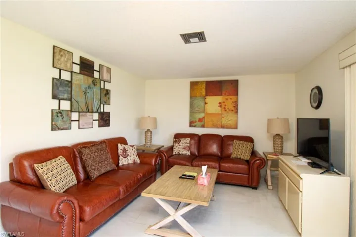 239  Palm  DR, Naples, FL 34112