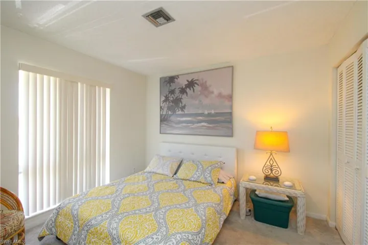 239  Palm  DR, Naples, FL 34112