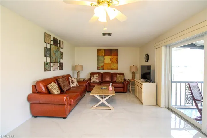 239  Palm  DR, Naples, FL 34112