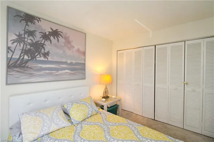 239  Palm  DR, Naples, FL 34112