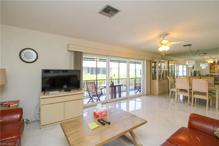 239  Palm  DR, Naples, FL 34112