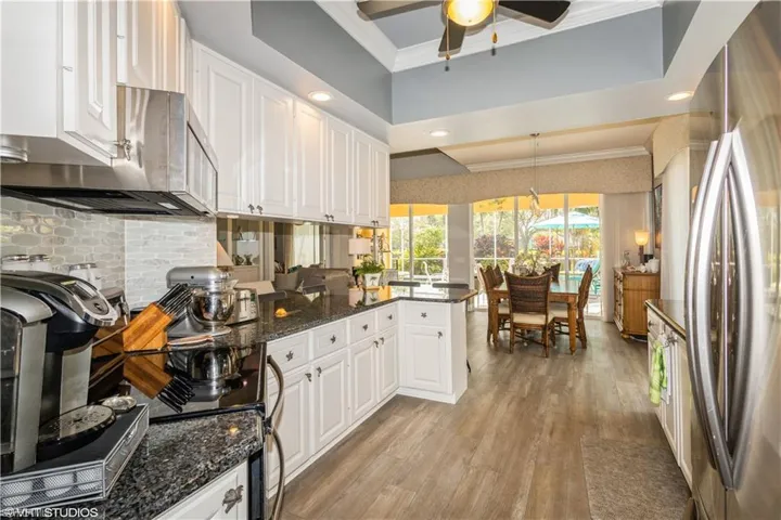 HIGHLY UPGRADED KITCHEN