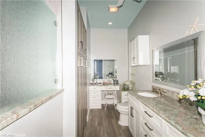 MAIN BATH SECTION 1