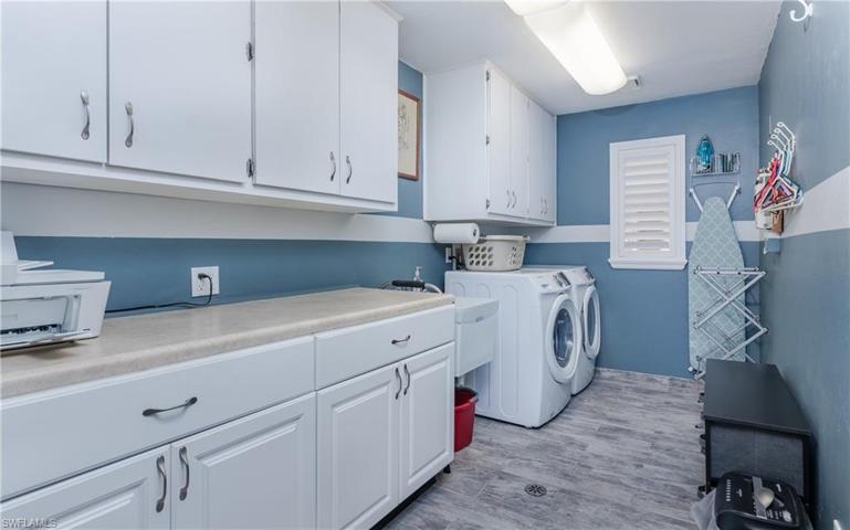 1411 SW 52nd TER, CAPE CORAL FL 33914