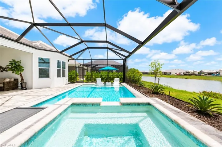 15710 Triesta Ln, Naples, Florida 34114